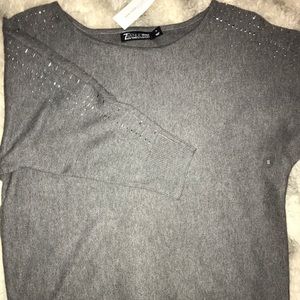 New NY&C gray sweater